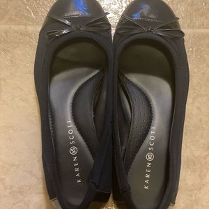 Karen Scott ballet flats - size 9.5